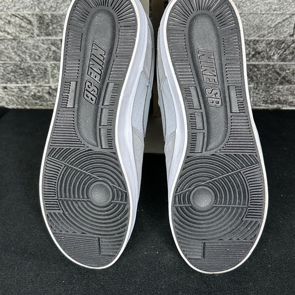 Nike SB Delta Force Vulc ‘Cool Grey’ - M10.5 - NEW - Picture 8 of 10